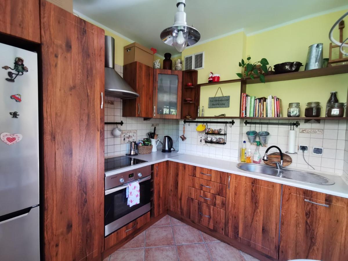 Przytulna Kawalerka Z Ogrodem Apartman Gdańsk Kültér fotó