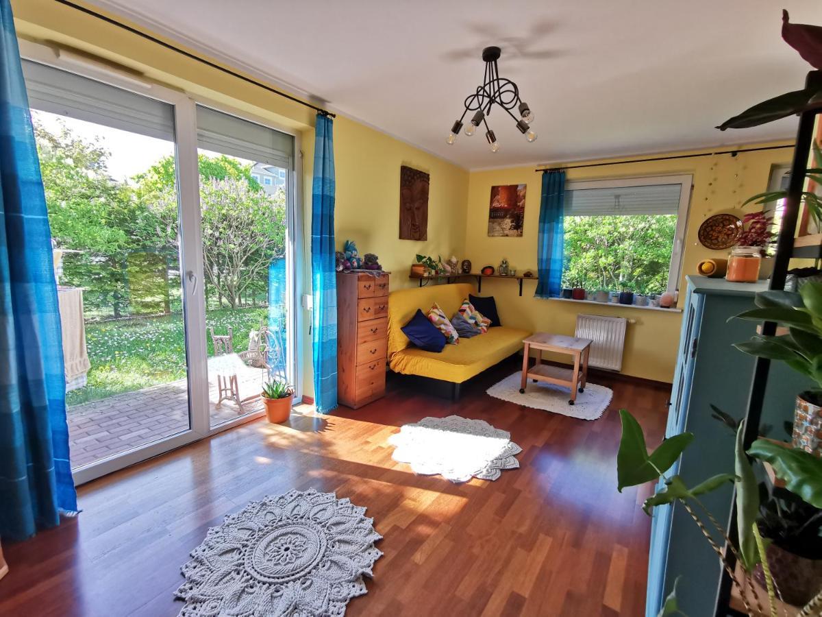 Przytulna Kawalerka Z Ogrodem Apartman Gdańsk Kültér fotó