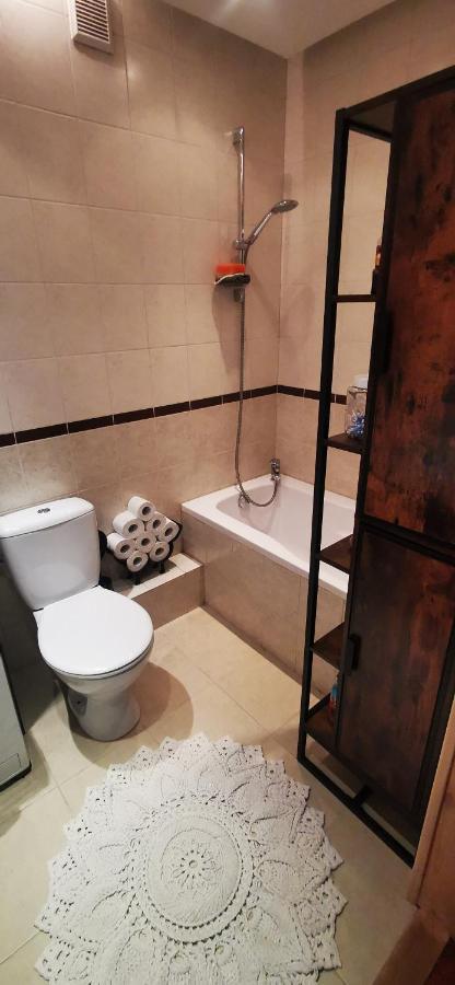 Przytulna Kawalerka Z Ogrodem Apartman Gdańsk Kültér fotó